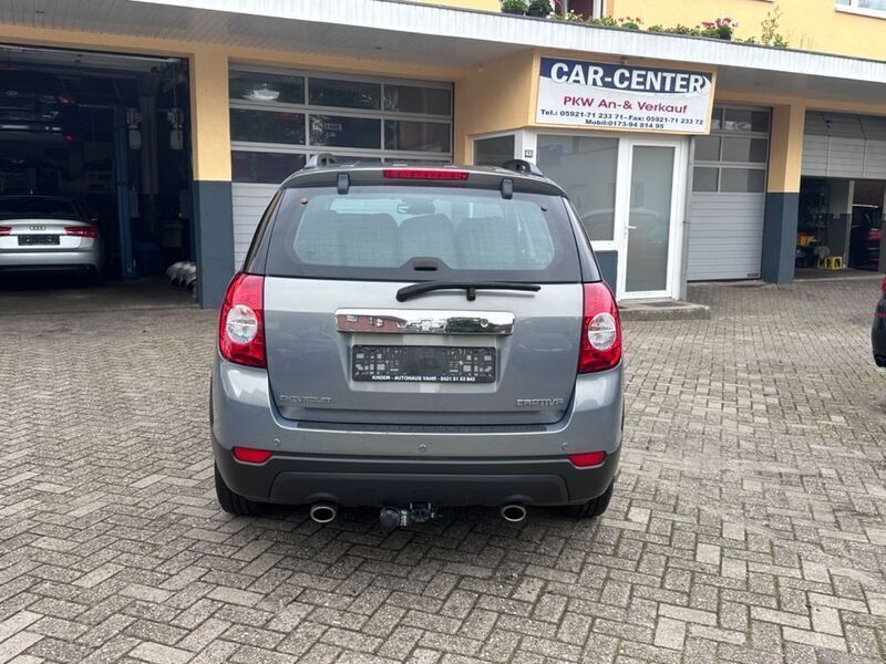 Gebraucht Chevrolet Captiva LT 167 PS (122 kW) 2013 Grau SUV