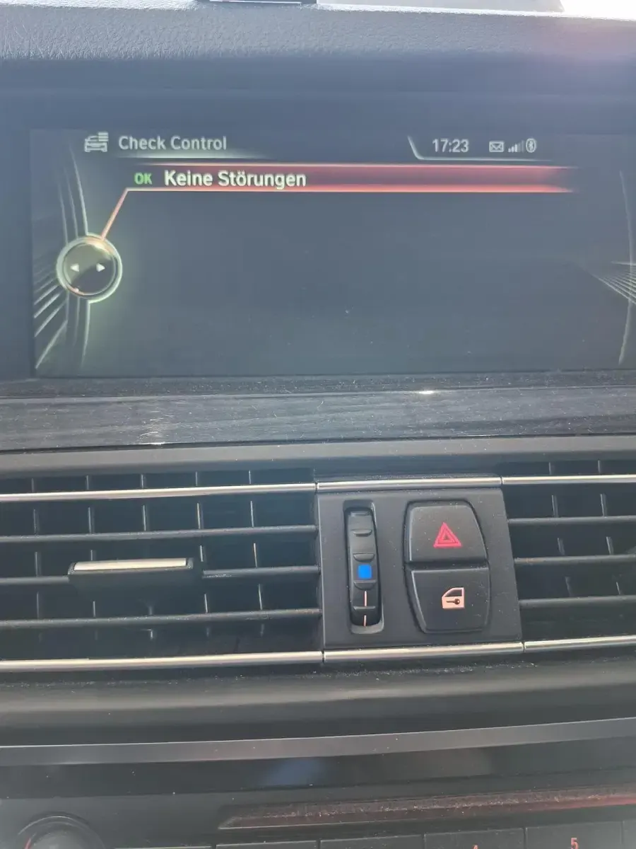 Gebraucht BMW 530 258 PS (189 kW) 2015 Weiß Kombi
