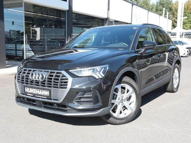 Mythosschwarz metallic metallic Gebraucht 2019 Audi Q3 Basis SUV | 25.980 € (Guter Preis) - Bild 1/4