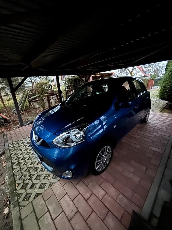 Blau Gebraucht 2016 Nissan Micra Kleinwagen | 6.500 € - Bild 1/3