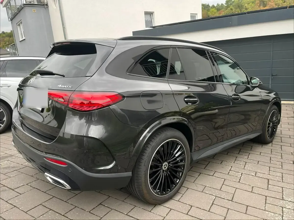 Gebraucht Mercedes GLC300 AMG 258 PS (189 kW) 2023 Grau SUV
