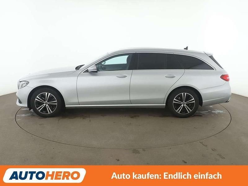 Gebraucht Mercedes E220 Avantgarde 194 PS (142 kW) 2020 Iridiumsilber Kombi
