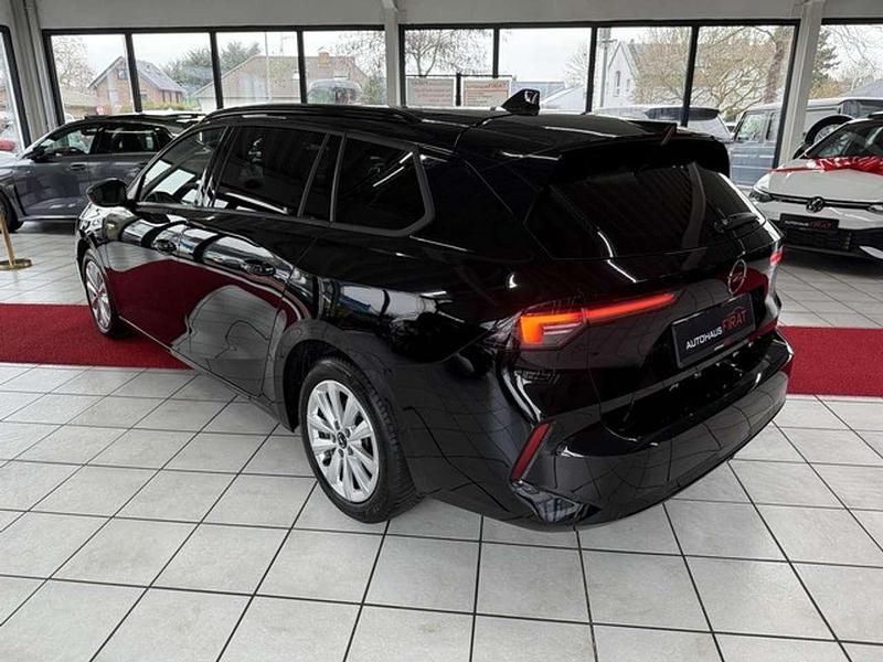 Gebraucht Opel Astra Elegance 131 PS (96 kW) 2024 Schwarz Kombi