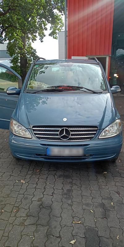 Gebraucht 2004 Mercedes Viano Van / Kleinbus | 10.000 € - Bild 1/4