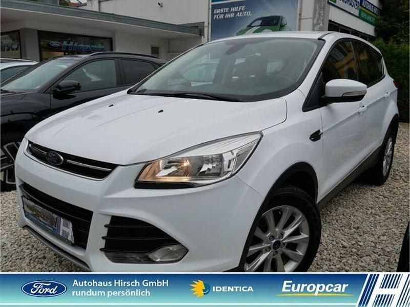 Weiß Gebraucht 2015 Ford Kuga Titanium SUV | 8.800 € (Etwas zu teuer) - Bild 1/4