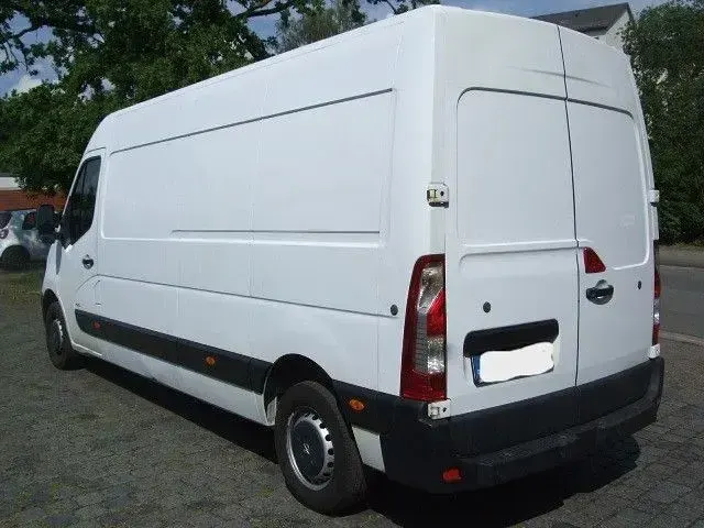 Gebraucht Opel Movano 131 PS (96 kW) 2018 Weiß Van / Kleinbus