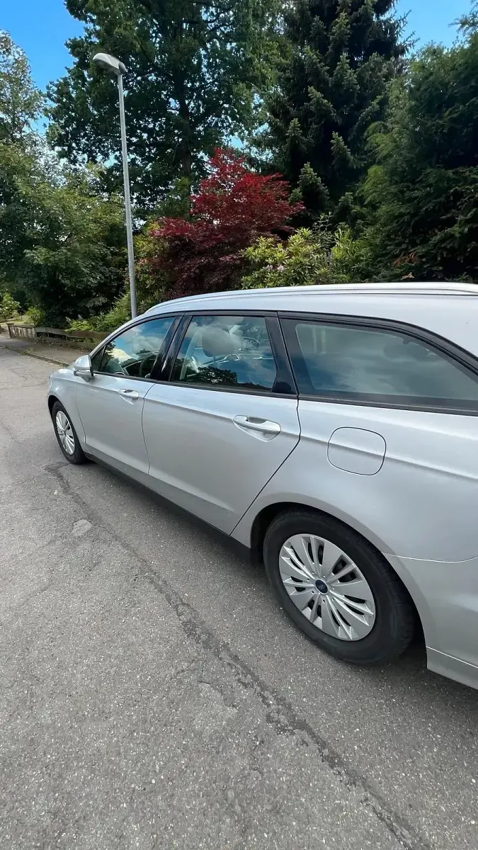 Gebraucht Ford Mondeo 180 PS (132 kW) 2017 Silber Kombi