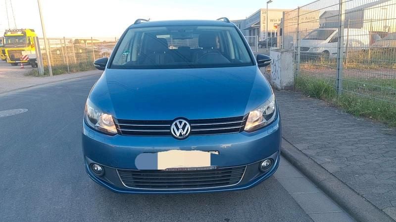 Blau Gebraucht 2012 VW Touran Match Van / Kleinbus | 8.990 € (Fairer Preis) - Bild 1/4