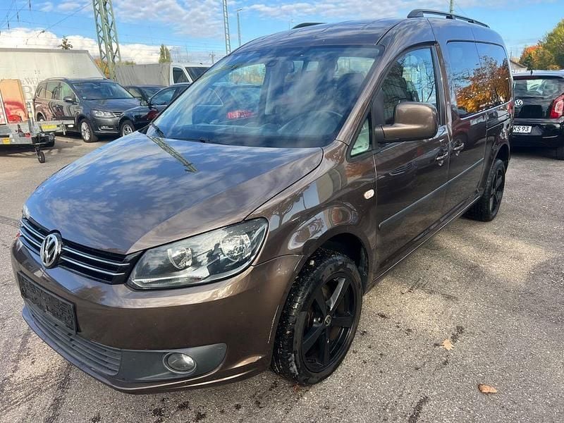 Braun Gebraucht 2013 VW Caddy Maxi Comfortline Van / Kleinbus | 8.900 € (Superpreis) - Bild 1/4