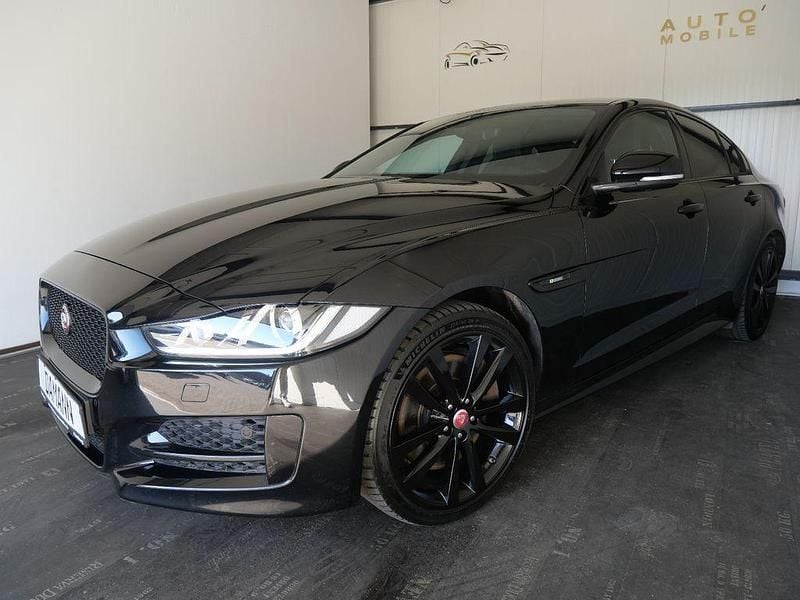 Schwarz Gebraucht 2019 Jaguar XE R-Dynamic Limousine | 23.950 € (Fairer Preis) - Bild 1/4