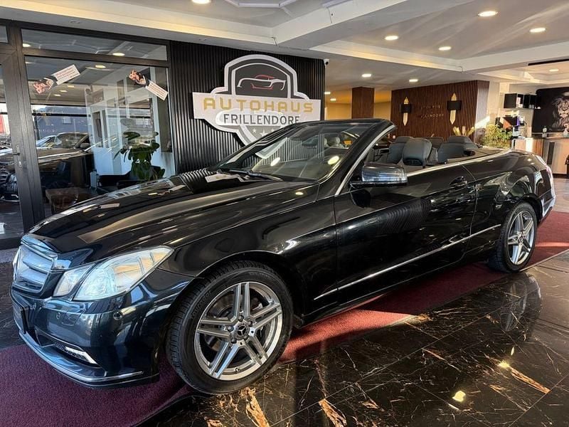 Schwarz Gebraucht 2011 Mercedes E220 AMG Cabrio | 11.950 € (Guter Preis) - Bild 1/4