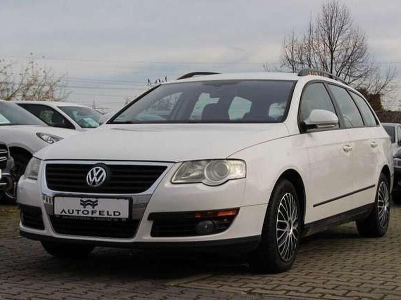 Weiß Gebraucht 2009 VW Passat Kombi | 5.450 € (Etwas zu teuer) - Bild 1/4