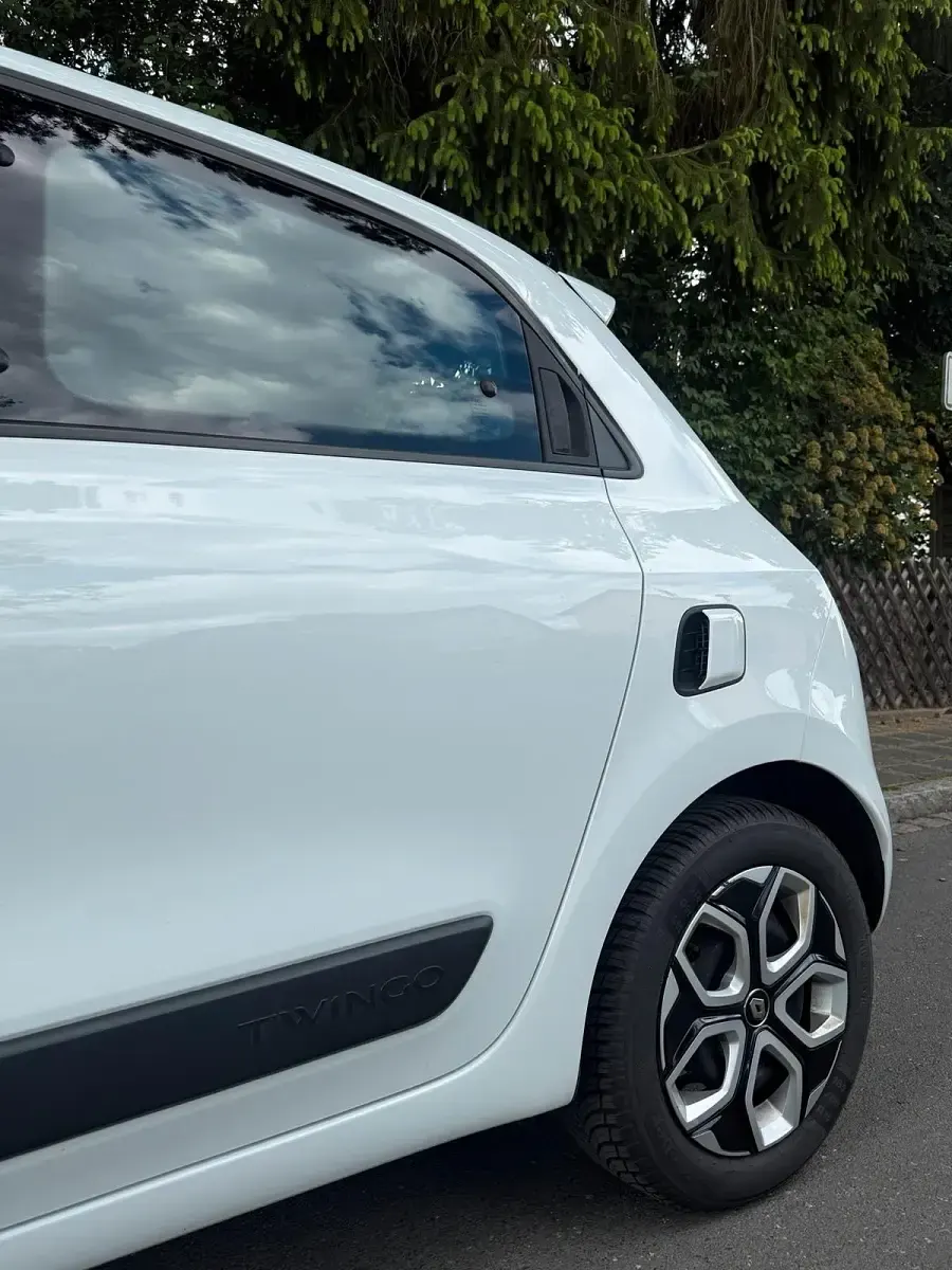 Gebraucht Renault Twingo 75 PS (55 kW) 2019 Weiß Kleinwagen