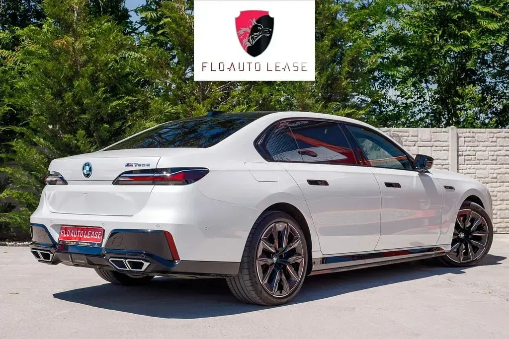 Gebraucht BMW M760e 381 PS (280 kW) 2023 Weiß Limousine