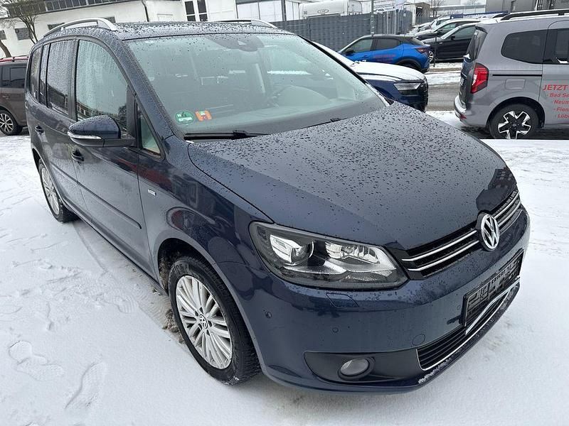 Gebraucht VW Touran Cup 140 PS (102 kW) 2015 Blau Van / Kleinbus