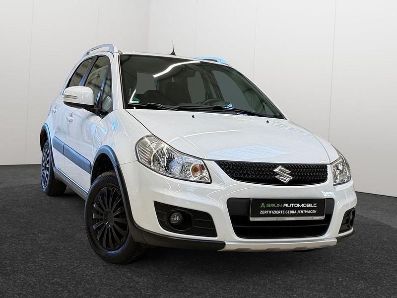 Gebraucht Suzuki SX4 120 PS (88 kW) 2015 Weiß Kleinwagen