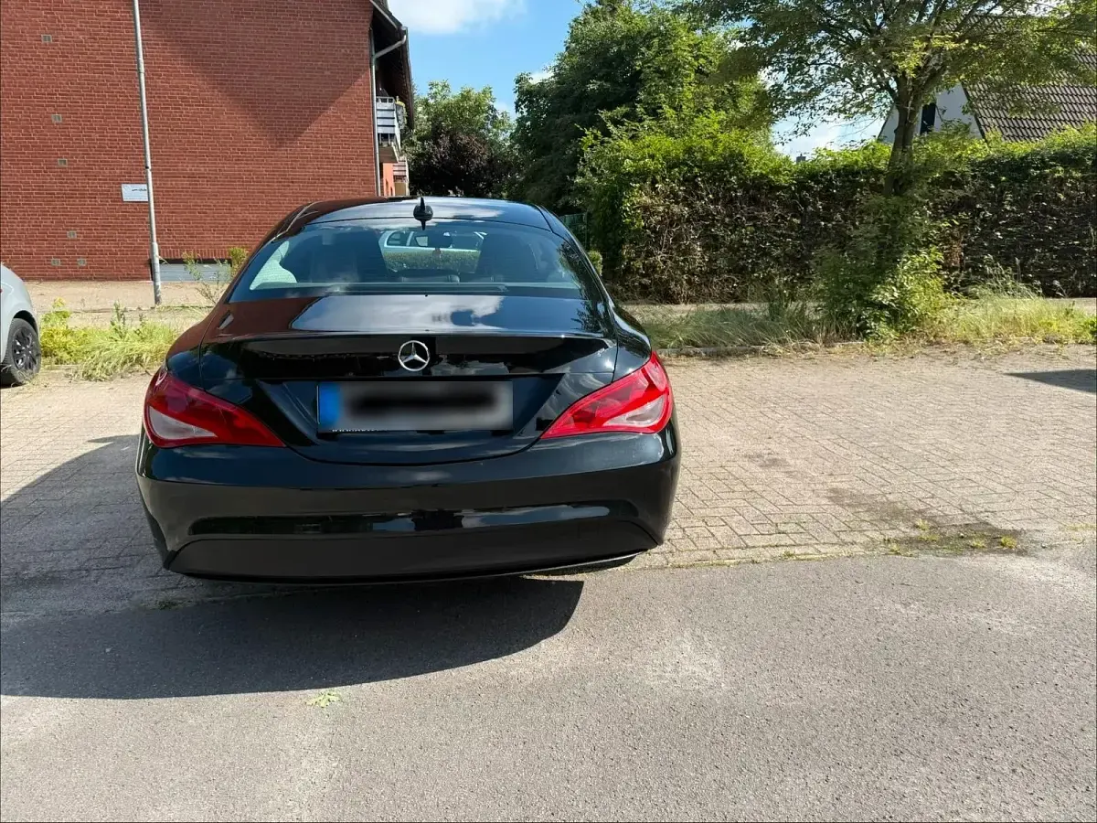 Gebraucht Mercedes CLA180 109 PS (80 kW) 2014 Schwarz Limousine