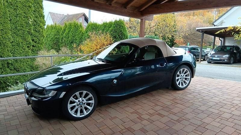 Gebraucht BMW Z4 Sport Line 150 PS (110 kW) 2006 Blau Cabrio