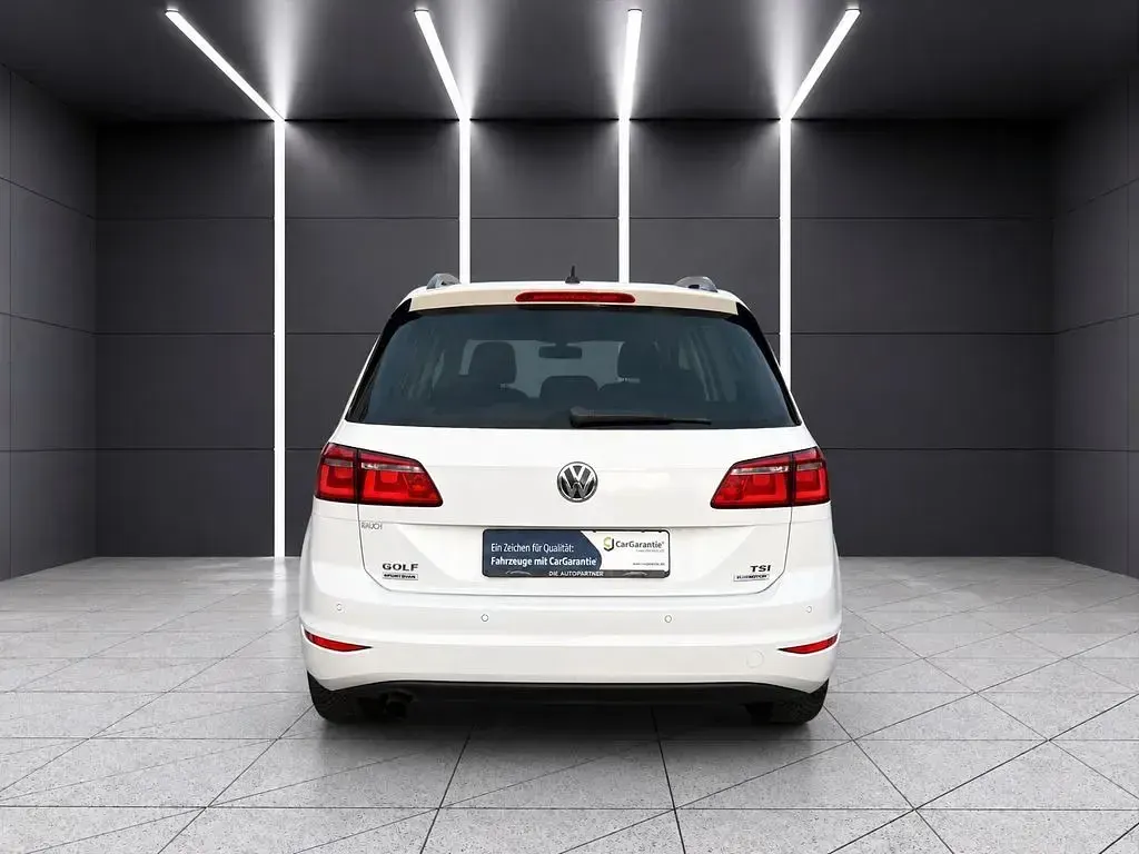 Gebraucht VW Golf 110 PS (80 kW) 2016 Weiß SUV