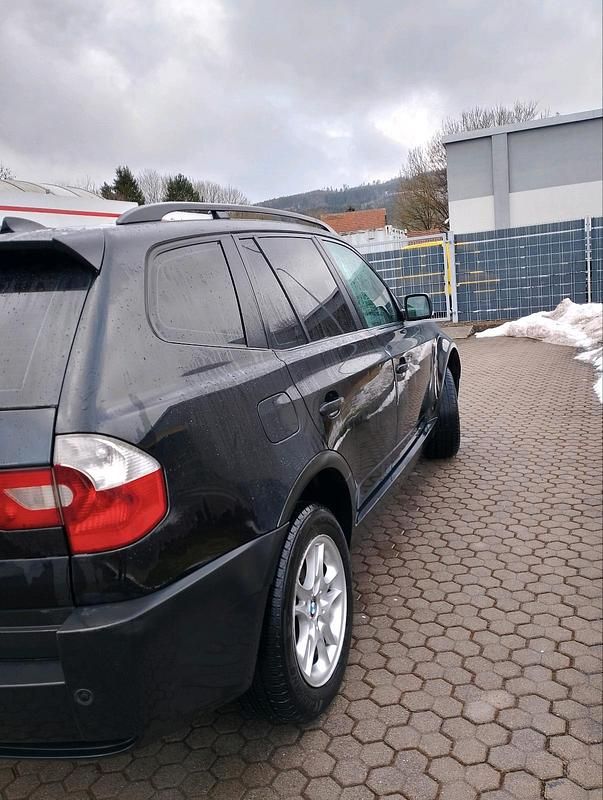 Gebraucht BMW X3 150 PS (110 kW) 2005 Schwarz SUV