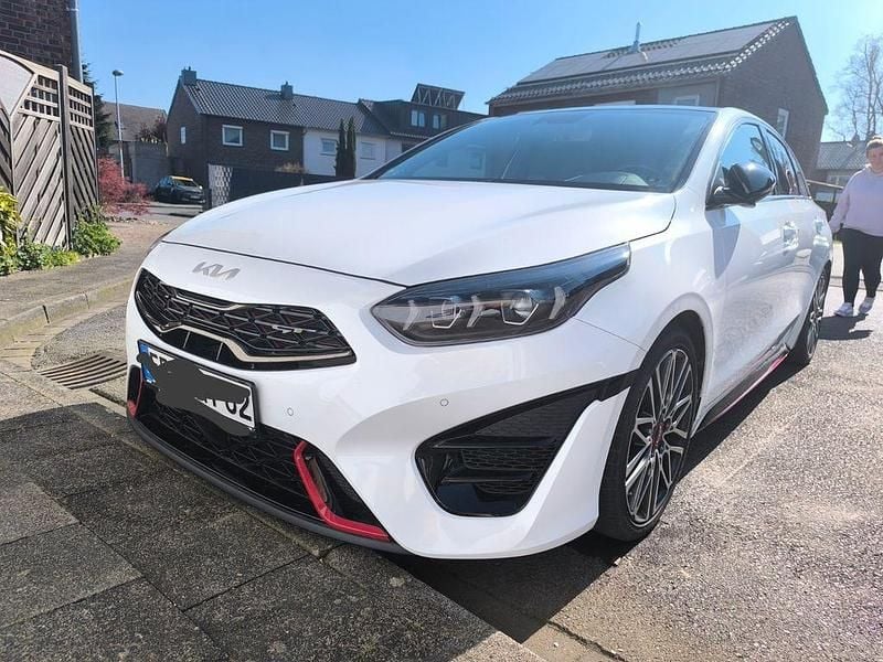 Gebraucht Kia ProCeed GT 204 PS (150 kW) 2023 Weiß Kombi