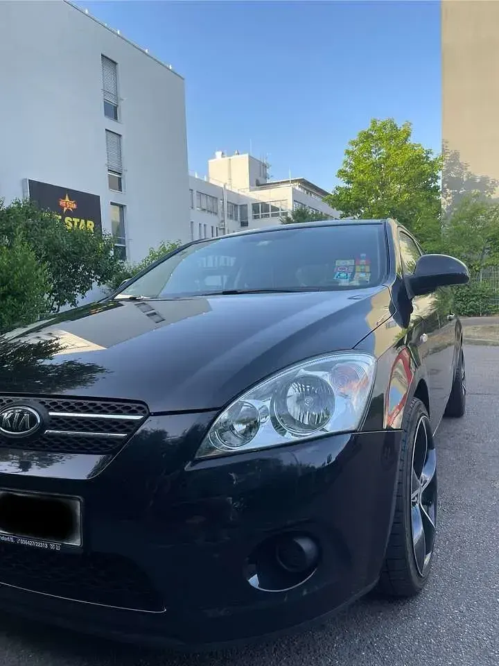 Gebraucht Kia Ceed LX 126 PS (92 kW) 2009 Kleinwagen