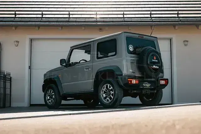 Gebraucht Suzuki Jimny Comfort+ 102 PS (75 kW) 2019 Grau SUV