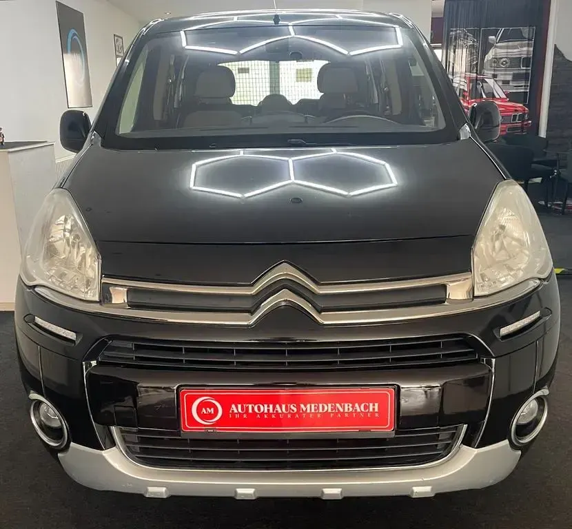 Gebraucht Citroën Berlingo 98 PS (72 kW) 2014 Schwarz Van / Kleinbus