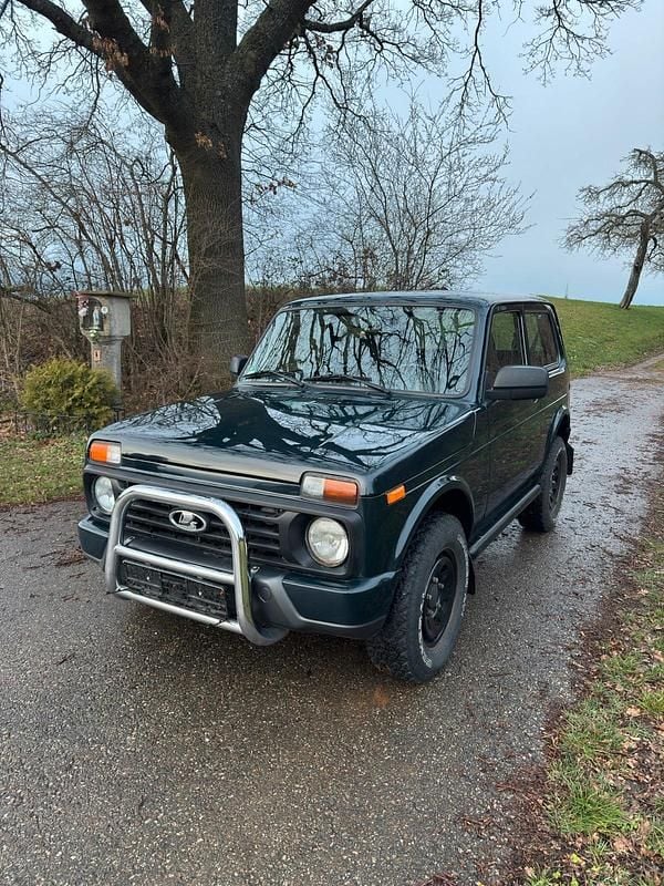 Gebraucht Lada Urban 83 PS (61 kW) 2019 SUV