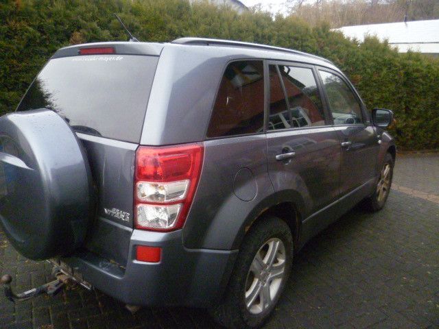 Gebraucht Suzuki Grand Vitara Comfort 129 PS (94 kW) 2006 Grau SUV