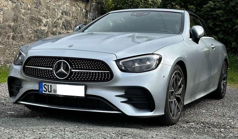 Silber Gebraucht 2020 Mercedes E300 AMG line Cabrio | 45.000 € (Fairer Preis) - Bild 1/4