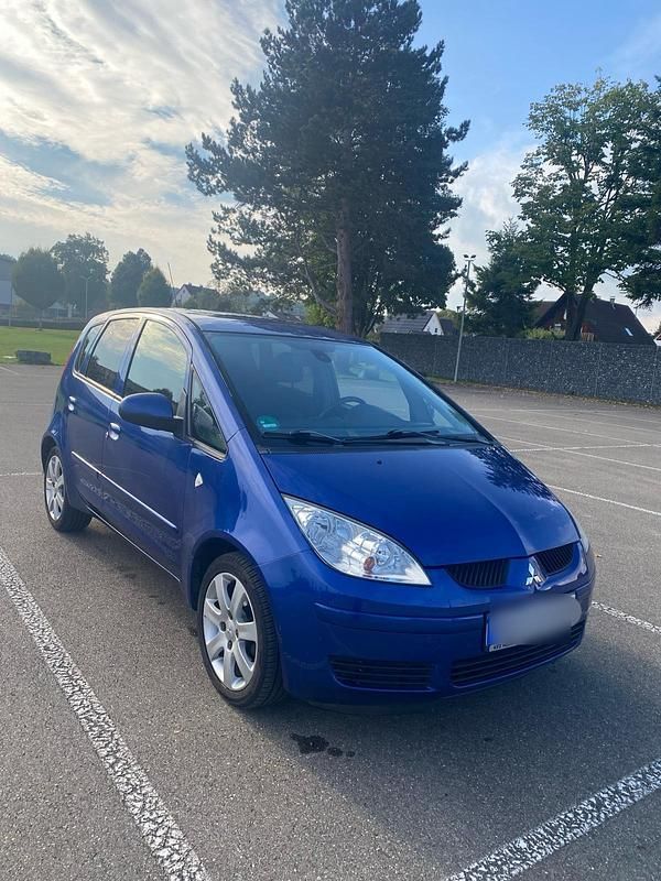 Blau Gebraucht 2007 Mitsubishi Colt Limousine | 2.222 € - Bild 1/4
