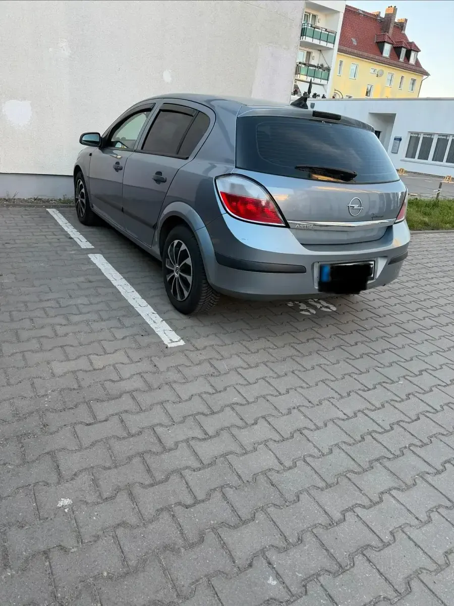 Gebraucht Opel Astra 90 PS (66 kW) 2004 Kleinwagen