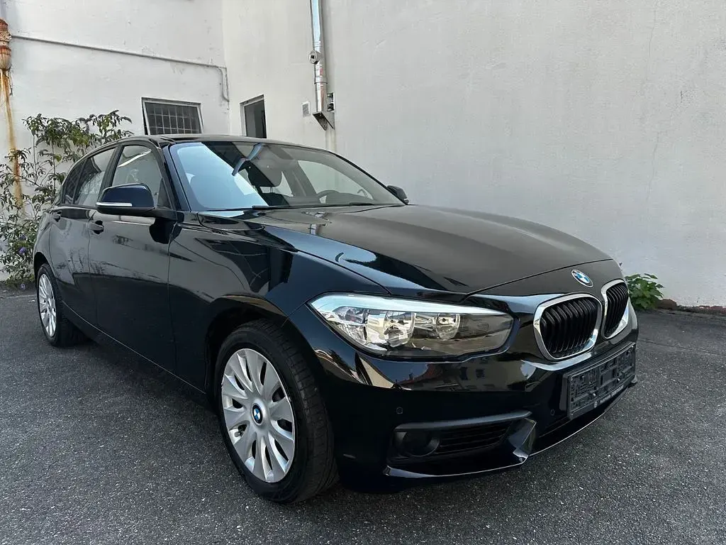Gebraucht BMW 118 Performance 136 PS (100 kW) 2019 Schwarz Limousine
