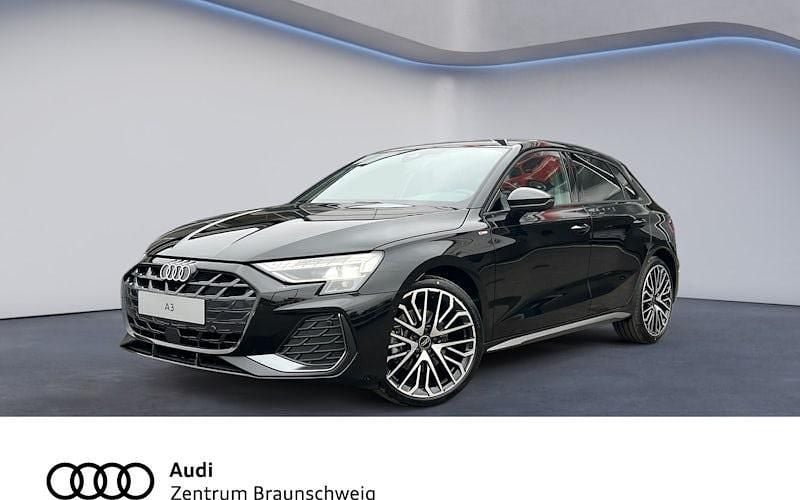 Schwarz Gebraucht 2025 Audi A3 Sportback S-Line Limousine | 39.290 € (Guter Preis) - Bild 1/4