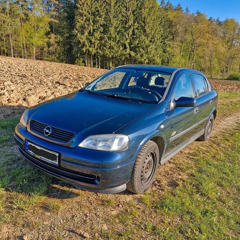 Second-hand Opel Astra 84 CP (61 kW) 2003 Albastru Berlinǎ