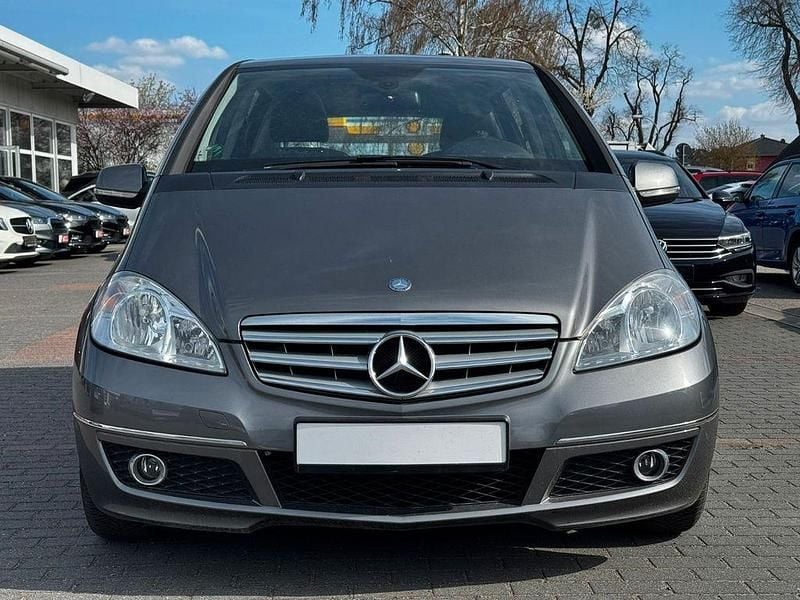 Gebraucht Mercedes A170 Avantgarde 116 PS (85 kW) 2009 Grau Limousine