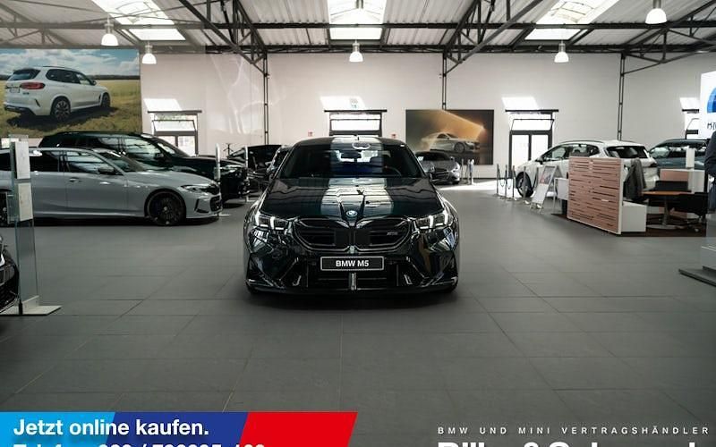 Neu BMW M5 727 PS (534 kW) 2025 Grün Limousine