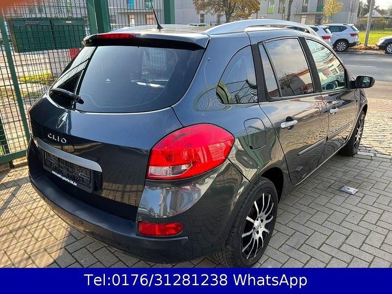 Schwarz Gebraucht 2008 Renault Clio II Dynamique Limousine | 2.490 € (Fairer Preis) - Bild 1/3