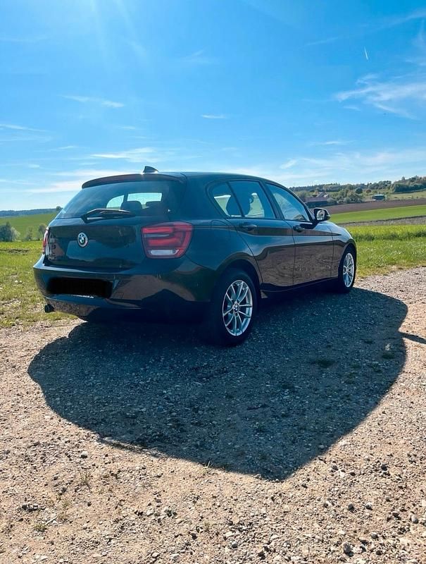 Gebraucht BMW 118 143 PS (105 kW) 2013 Schwarz Kleinwagen