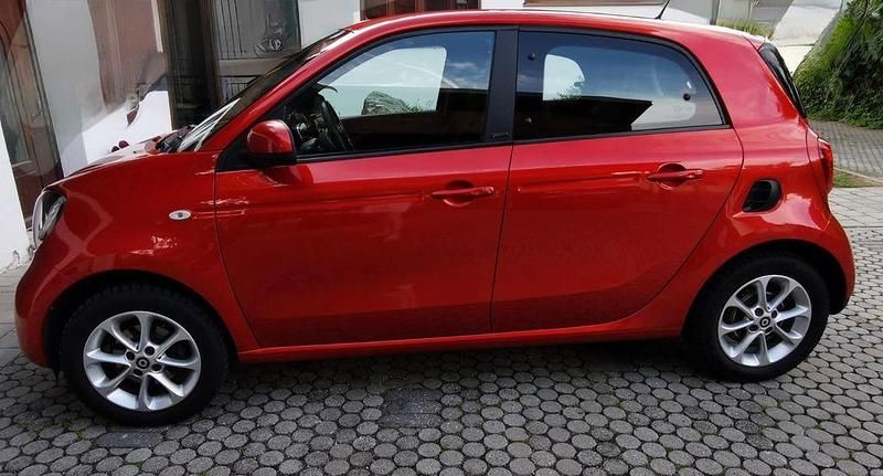 Gebraucht Smart ForFour Passion 90 PS (66 kW) 2016 Rot Kleinwagen