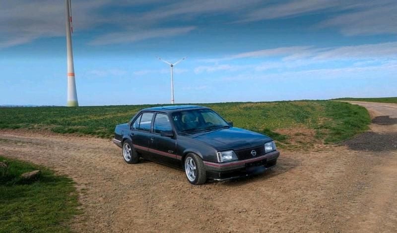 Gebraucht Opel Ascona 150 PS (110 kW) 1985 Grau Limousine