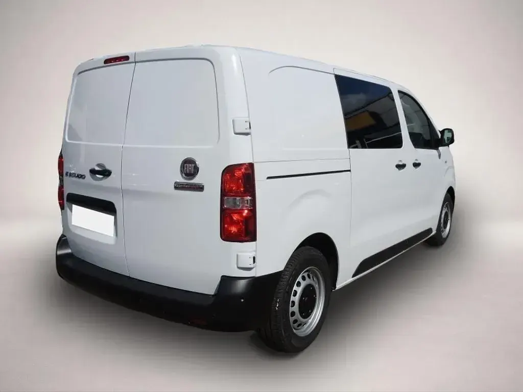 Gebraucht Fiat e-Scudo 100 kW (136 PS) 2023 Manufacturer Van / Kleinbus