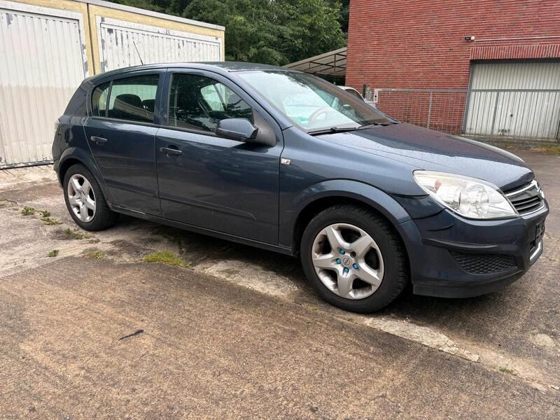 Blau Gebraucht 2008 Opel Astra Limousine | 1.000 € (Superpreis) - Bild 1/4