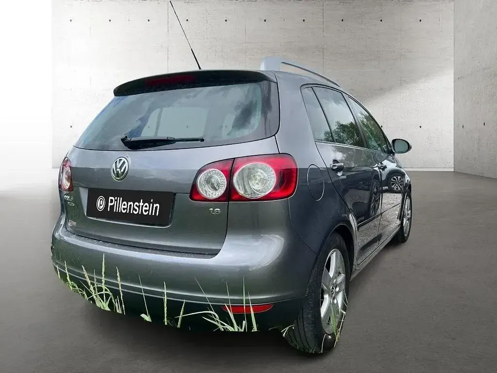 Second-hand VW Golf VI United 102 CP (75 kW) 2008 Gri Hatchback