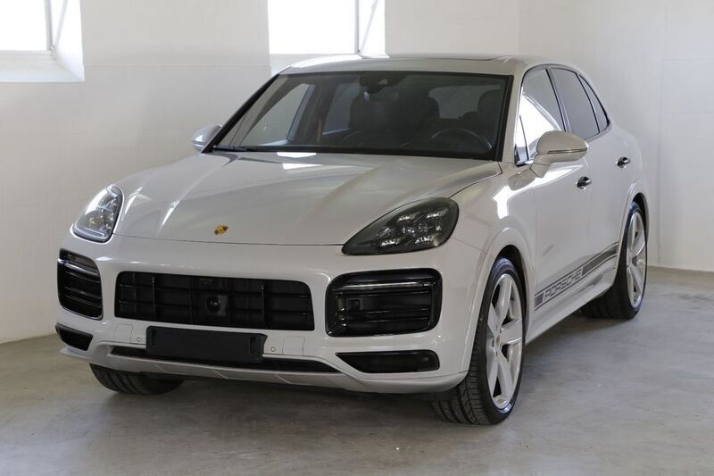 3h kreide Gebraucht 2022 Porsche Cayenne S Platinum Edition SUV | 68.752 € (Guter Preis) - Bild 1/4