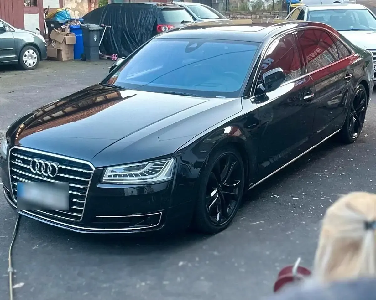 Gebraucht Audi A8L Comfort 385 PS (283 kW) 2015 Braun Limousine