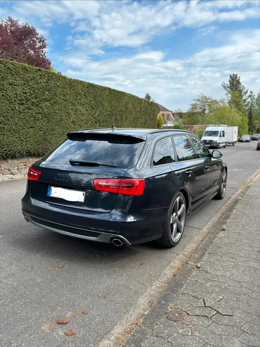 Gebraucht Audi A6 S-Line 245 PS (180 kW) 2012 Blau Kombi