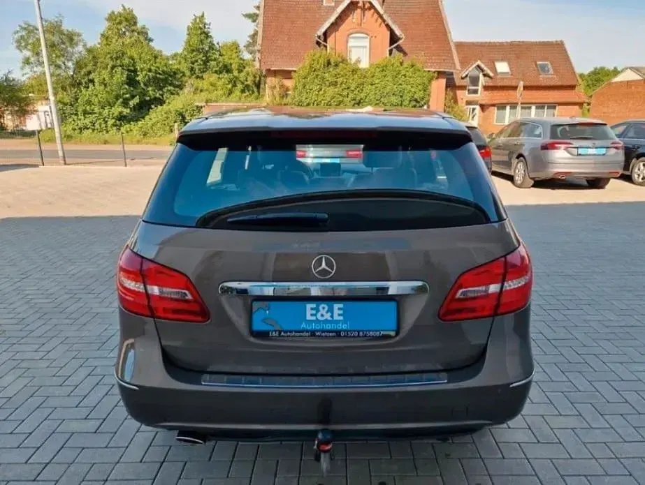 Gebraucht Mercedes B180 109 PS (80 kW) 2012 Kleinwagen