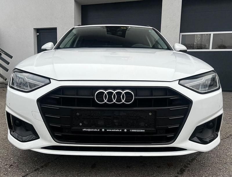 Weiß Gebraucht 2020 Audi A4 Sport Kombi | 14.999 € (Etwas zu teuer) - Bild 1/4